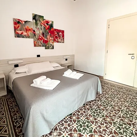 Hotel Ideal *