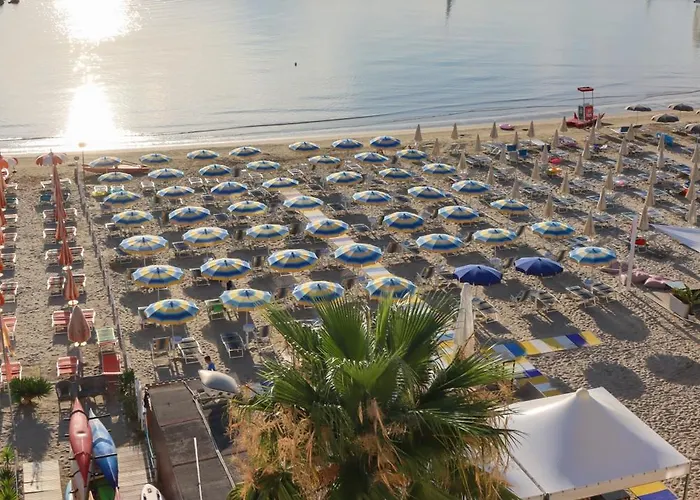 Ideal Hotel