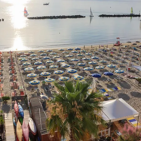Ideal Hotell